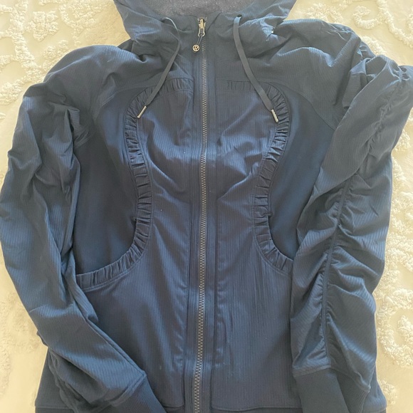 LuluLemon Jacket - Picture 4 of 6